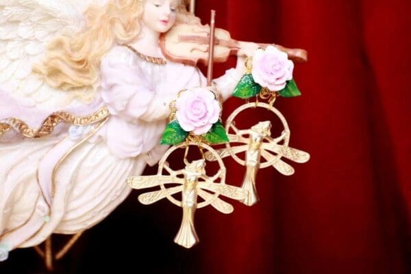 SOLD! 7763 Enamel Victorian Gold Tone Fairy Rose Earrings Studs - Image 7