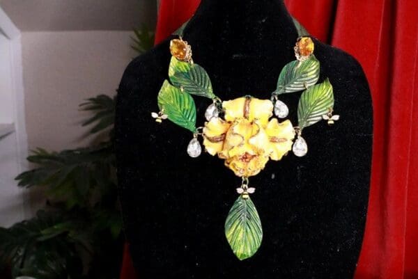 SOLD! 7780 Hand Painted Art Nouveau Iris 3D Effect Yellow Unusual Necklace - Image 2
