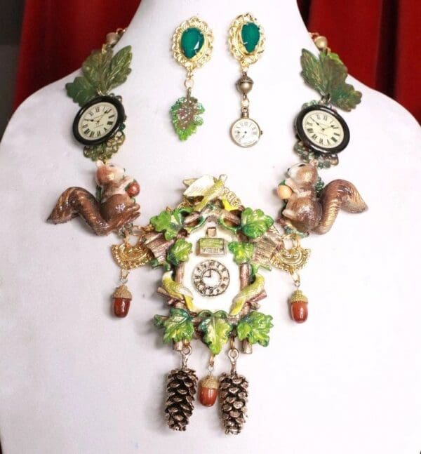 SOLD! 7796 Set Of Art Jewelry 3D Effect Squirrel Coo Coo Clock Oak Necklace+ Earrings - Image 2