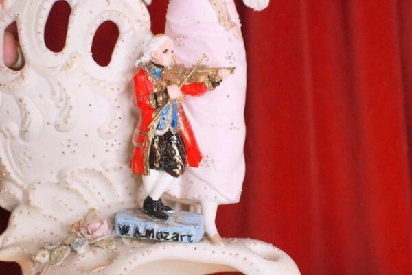 SOLD! 7872 Mozart Musical Hand Painted Brooch - Image 6