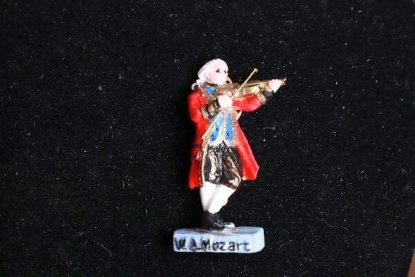 SOLD! 7872 Mozart Musical Hand Painted Brooch - Image 8