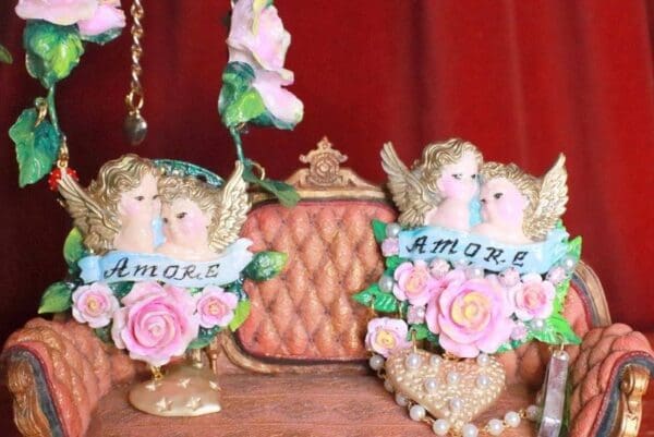 SOLD! 7877 Baroque Amore Cherubs Banner Roses Hand Painted Brooch - Image 9