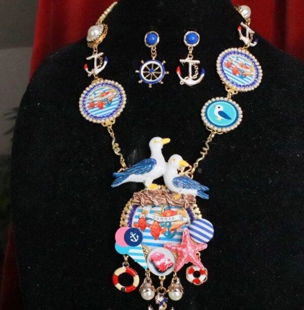 SOLD! 7926 Set Of Nautical Endless Summer Sea Gull Cameo Necklace+ Earrings
