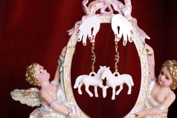 SOLD! 7931 Baroque 3D Effect White Horses Earrings Earrings - Image 7