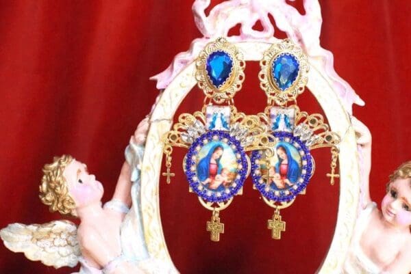 SOLD! 7948 Virgin Mary Madonna And A Child Vintage Style Pearl Studs Earrings - Image 2