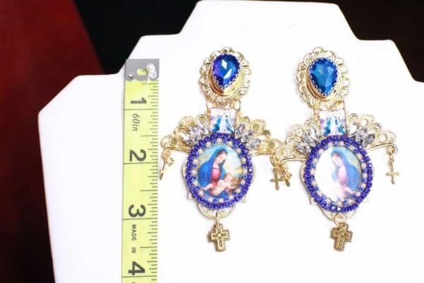 SOLD! 7948 Virgin Mary Madonna And A Child Vintage Style Pearl Studs Earrings - Image 3