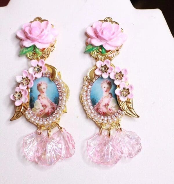 SOLD! 7953 Young Marie Antoinette Pale Flowers Petals Cameo Elegant Earrings - Image 2
