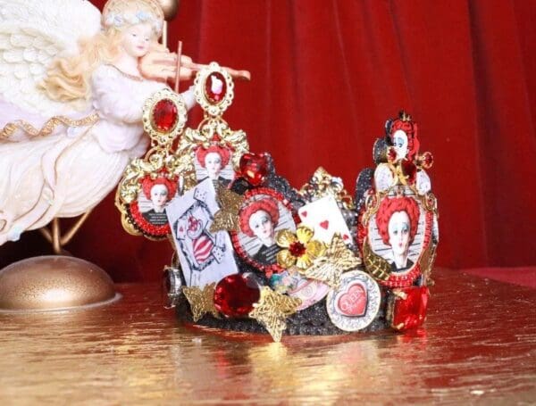 SOLD! 7955 Set Of Halloween Queen Of Hearts Headband+ Earrings - Image 3