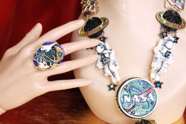 SOLD! 7962 Massive Genuine Agate Stars Astronauts Adjustable Cocktail Ring - Image 5