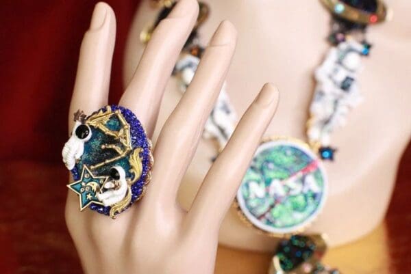 SOLD! 7962 Massive Genuine Agate Stars Astronauts Adjustable Cocktail Ring - Image 7
