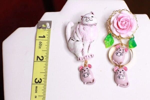 SOLD! 7972 Irregular Cat Mice Rose Hand PaintedEarrings - Image 6