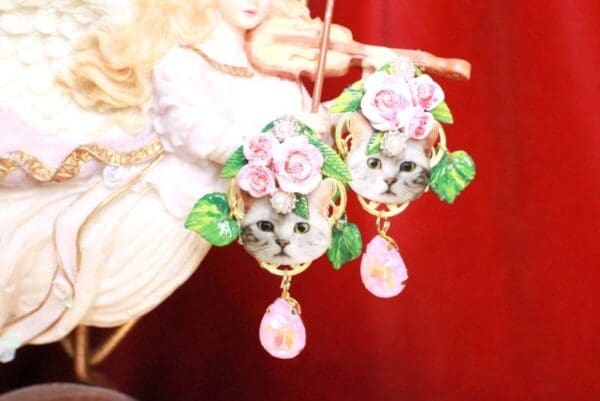 SOLD! 7974 Baroque Cat In Roses Pink Earrings - Image 2