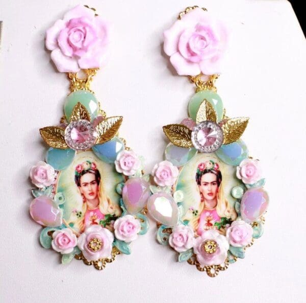 SOLD! 7994 Frida Kahlo Pastel Mint Studs - Image 4