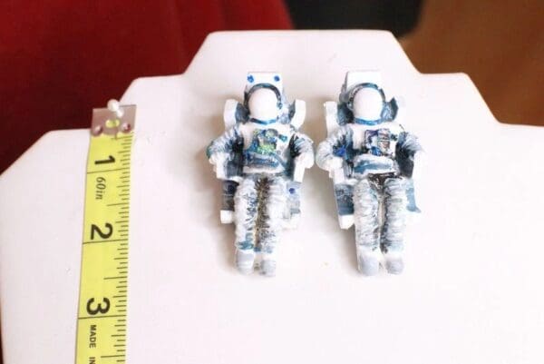 SOLD! 8048 Celestial 3D Effect Astronauts Unusual Light Weight Earrings - Image 8