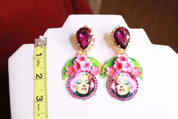 SOLD! 8065 Marilyn Monroe Fuchsia Flowers Earrings Studs - Image 4