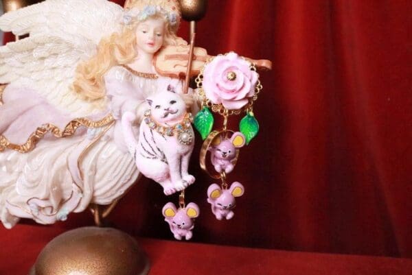 SOLD! 8068 Irregular Cat Mice Rose Hand PaintedEarrings