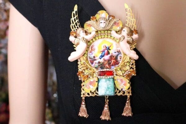 SOLD! 8167 Set Of Classicism Winged Cherubs Tassel Huge Brooch+ Earrings - Image 7