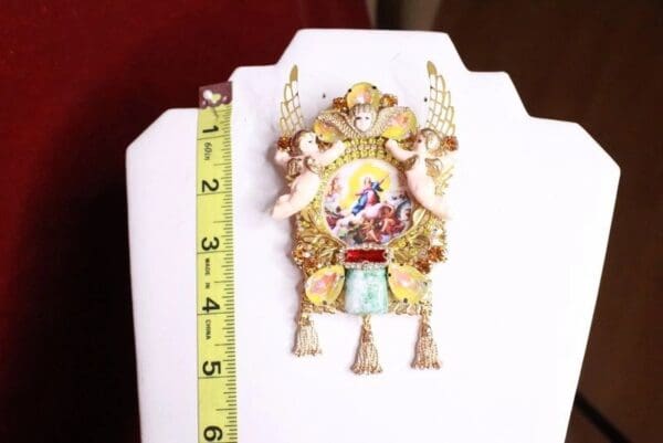 SOLD! 8167 Set Of Classicism Winged Cherubs Tassel Huge Brooch+ Earrings - Image 8