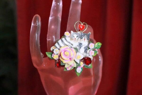 SOLD! 8178 Baroque Art Jewelry Cats Love Cocktail Adjustable Ring - Image 6