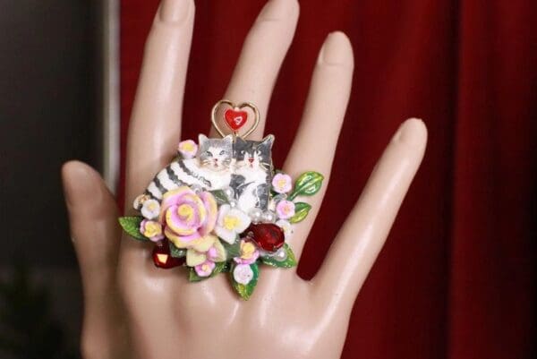 SOLD! 8178 Baroque Art Jewelry Cats Love Cocktail Adjustable Ring - Image 7