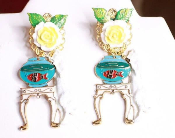 SOLD! 8184 Runway Baroque Cat Aquarium Roses Adorable Earrings - Image 3