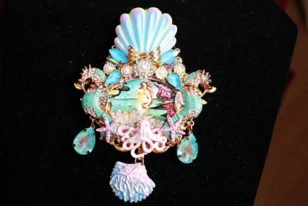 SOLD! 8203 Birth Of Venus Vintage Style Dragons Shell Pink Octopus Huge Stunning Brooch - Image 3