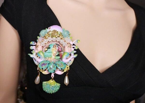 SOLD! 8204 Birth Of Venus Vintage Style Dragons Shell Pink Octopus Huge Stunning Brooch - Image 7