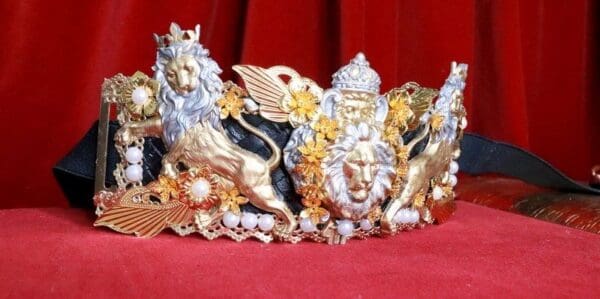 SOLD! 8209 Medieval Lions Gold Silver Embellished Waist Gold Belt Size S, L, M - Image 4