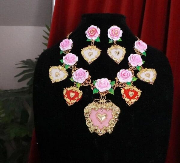 SOLD! 8232 Set Of Baroque Sacred Heart Pale Roses Statement Necklace+ Earrings