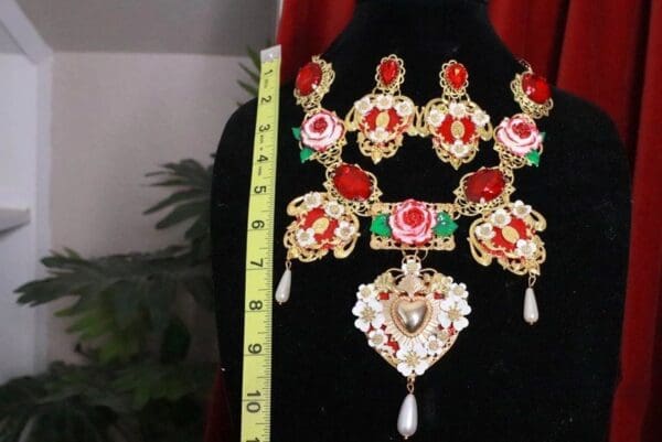 SOLD! 8237 Set Of Baroque Sacred Heart Red Roses Statement Necklace+ Earrings - Image 6