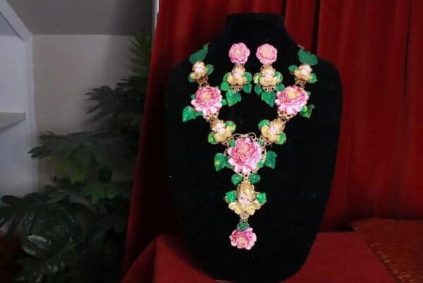 SOLD! 8240 Set Of Baroque Sleeping Cherubs Angels Peony Hand Painted Necklace+ Earrings - Image 6