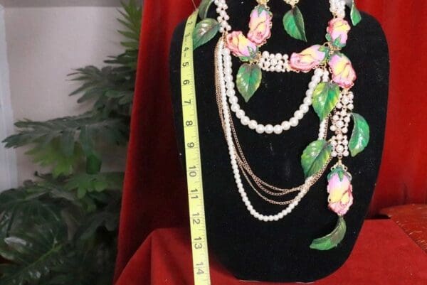 SOLD! 8255 Set Of Rose Flower Cabochon Pearl Necklace+ Earrings - Image 7