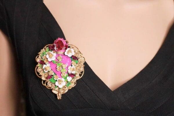 SOLD! 8256 Runway Baroque Fuchsia Sacred Heart Brooch - Image 5