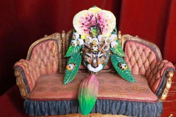 SOLD! 8289 Baroque Hand Painted Vivid Orchid Leopard Animal Brooch - Image 6
