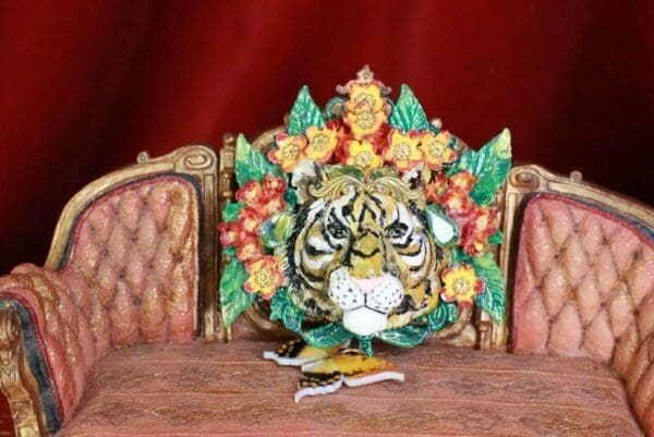 SOLD! 8292 Baroque 3D Effect Hand Painted Vivid Tiger Mom's Love Unique Brooch - Image 2