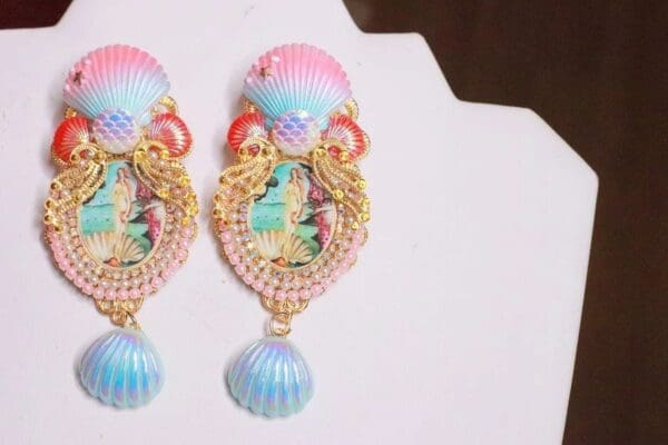 SOLD! 8301 Birth Of Venus Tall Shell Octopus Victorian Cameo Earrings Studs - Image 3