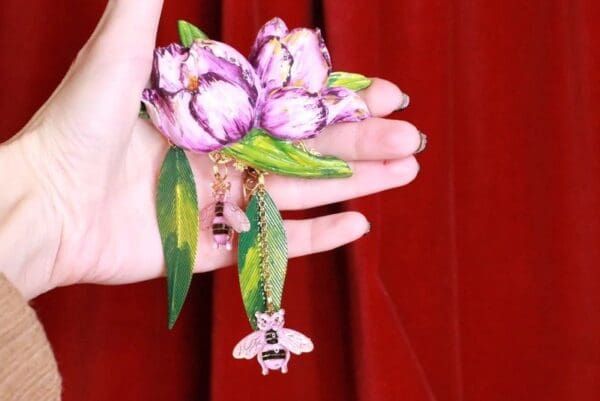 SOLD! 8370 Tulips Bee Hand Painted Massive Brooch - Image 2