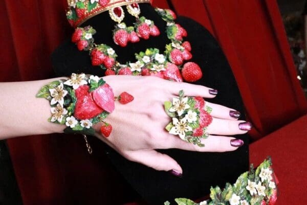 SOLD! 8381 Art Jewelry Vivid Strawberry 3D Effect Cocktail Ring - Image 2
