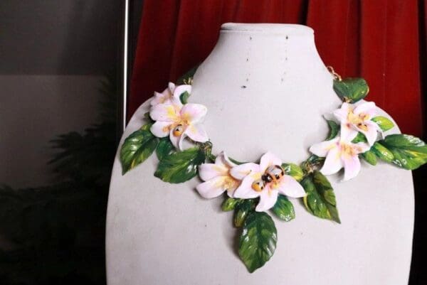 SOLD! 8391 Art Nouveau Vivid Hand Painted Lily Massive Necklace - Image 4