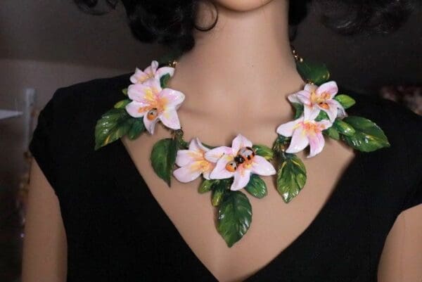 SOLD! 8391 Art Nouveau Vivid Hand Painted Lily Massive Necklace