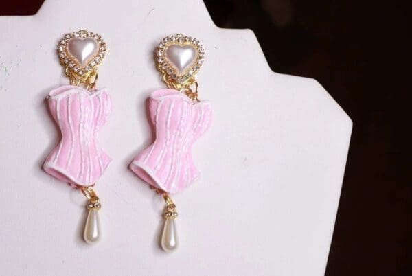 SOLD! 8397 Hand Painted Baroque Corset Roses Statement Earrings - Image 3