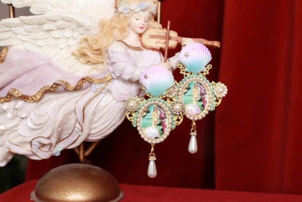 SOLD! 8430 Birth Of Venus Rhinestone Studs Earrings