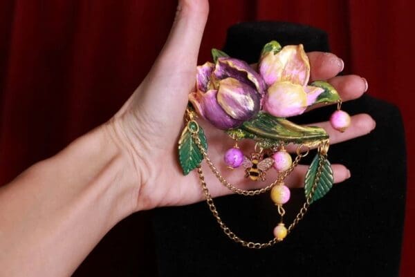 SOLD! 8455 Huge Tulips Bee Hand Painted Unique Brooch - Image 7