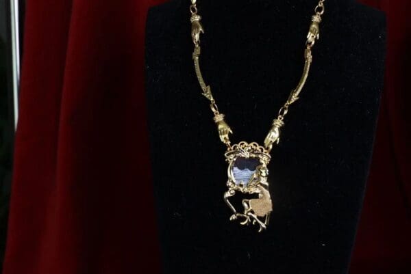 SOLD! 8500 Art Deco Gold tone Lady In A Scratched Mirror Elegant Necklace - Image 3