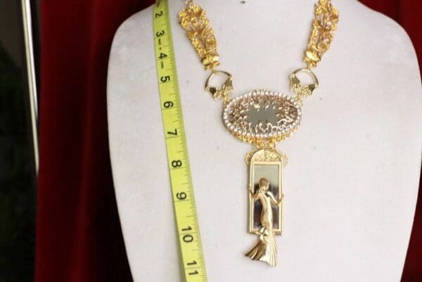 SOLD! 8502 Art Deco Gold tone Lady In The Mirror Massive Elegant Necklace - Image 5
