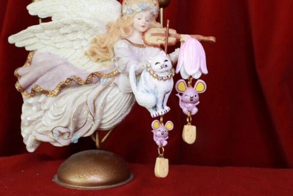 SOLD! 8519 Irregular Cat Mice Rose Hand PaintedEarrings