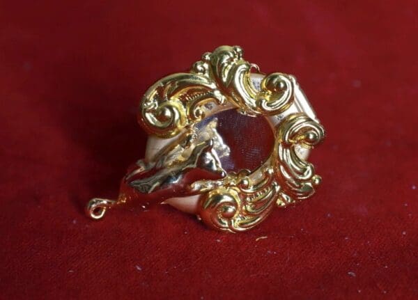 SOLD! 8534 Art Deco Cat Looking At The Mirror Toilet Adjustable Cocktail Ring - Image 8