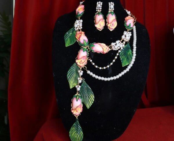 SOLD! 8542 Set Of Rose Flower Cabochon Pearl Necklace+ Earrings
