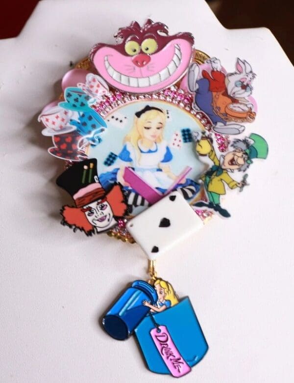 SOLD! 8593 Alice In Wonderland Enamel Details Brooch - Image 2