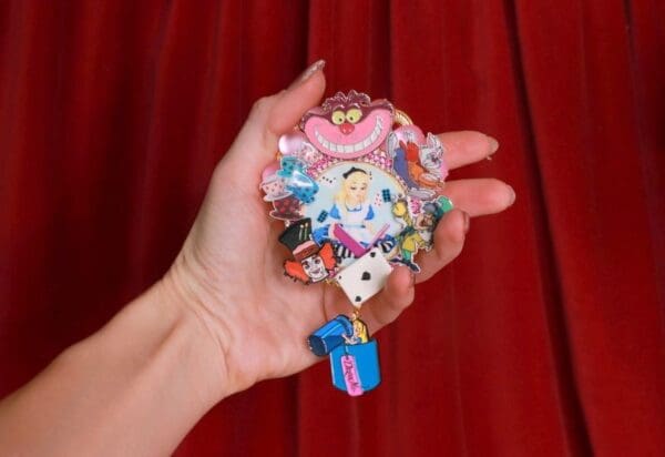 SOLD! 8593 Alice In Wonderland Enamel Details Brooch - Image 8